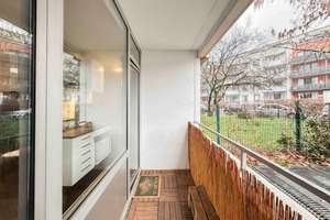 Barrierearme Erdgeschosswohnung mit 2 Zimmern und großer Loggia in Köln-Ehrenfeld   – Die vollständige Adresse der Immobilie erhältst du vom Anbieter., 50825 Braunsfeld, Köln – Vorschaubild 2