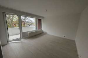 4-Zimmer-Wohnung zum Tausch – Suche 3- bis 4-Zimmer-Wohnung ab 80 m² im Norden Hannovers – Karlsruher Straße 15, 30519 Mittelfeld, Hannover – Vorschaubild 2