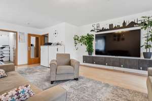 3-Zimmer-Gartenwohnung in Augsburg-Haunstetten - Straßenbahn-Haltestelle vor der Türe – Die vollständige Adresse der Immobilie erhältst du vom Anbieter., 86179 Haunstetten-Süd, Augsburg – Vorschaubild 4