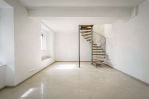 Erstbezug nach Kernsanierung - Maisonettewohnung in einer der begehrtesten Lagen in München – Die vollständige Adresse der Immobilie erhältst du vom Anbieter., 80799 Universität, München – Vorschaubild 4