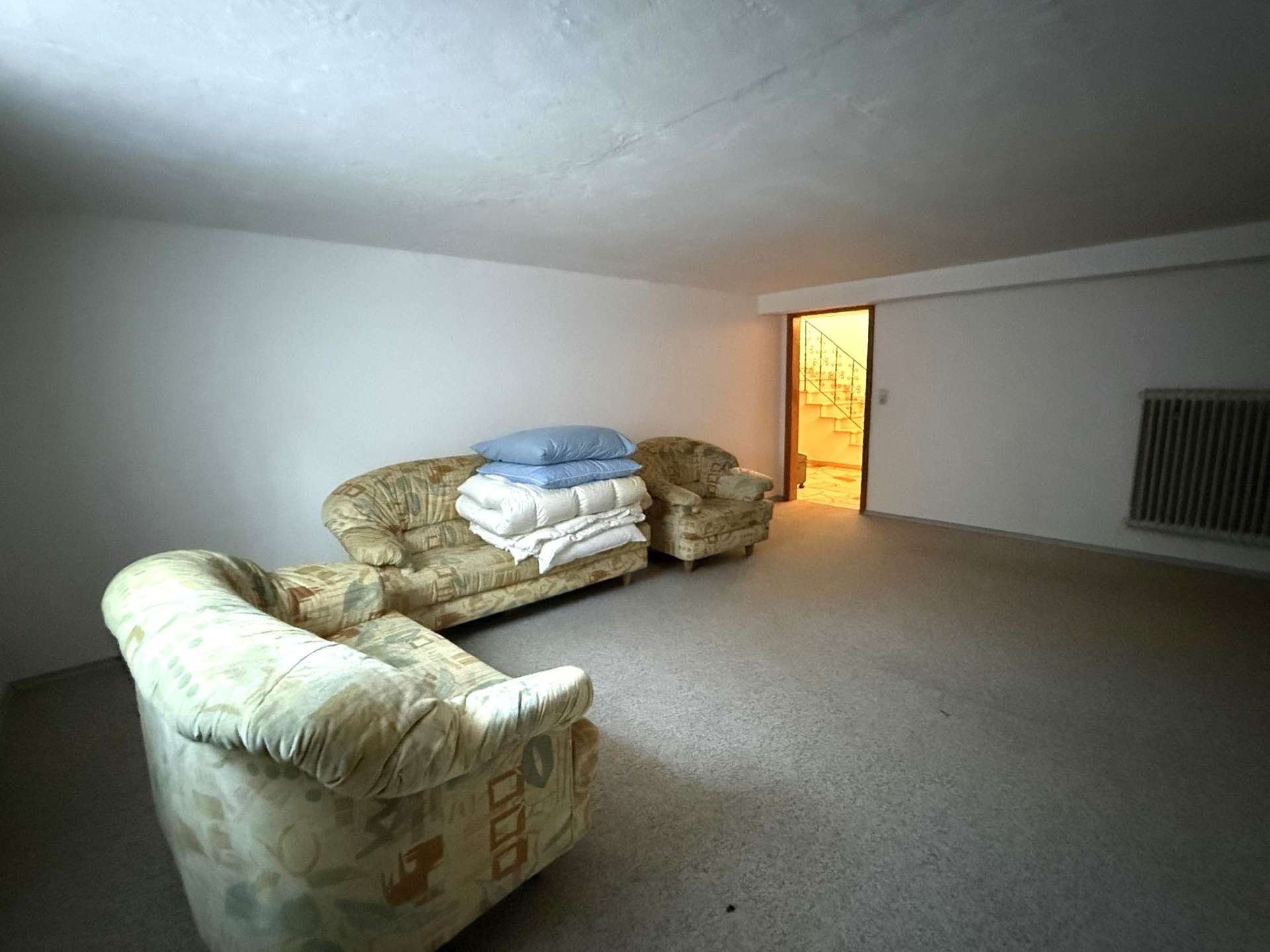 Immobilie in Bayerbach - Wohnen auf einer Ebene.
Großzügiger Bungalow in Siedlungslage - Bild 13