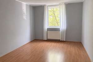 Perfekte 1,5-Zi.-Single-Wohnung Ddf. Friedrichstadt, Diele, Küche Bad, Loggia z. verm. ab 01.09.