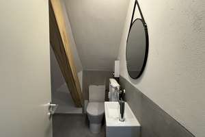 Moderne 2-Zimmer-Dachgeschosswohnung, teilmöbliert, in zentraler und charmanter Lage. – 68169 Neckarstadt-West, Mannheim – Vorschaubild 5