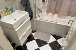 Eine Perle hinter der roten Tür – Exklusive 3-Zimmer-Wohnung in Haidhausen – Die vollständige Adresse der Immobilie erhältst du vom Anbieter., 81543 Untere Au, München – Vorschaubild 7