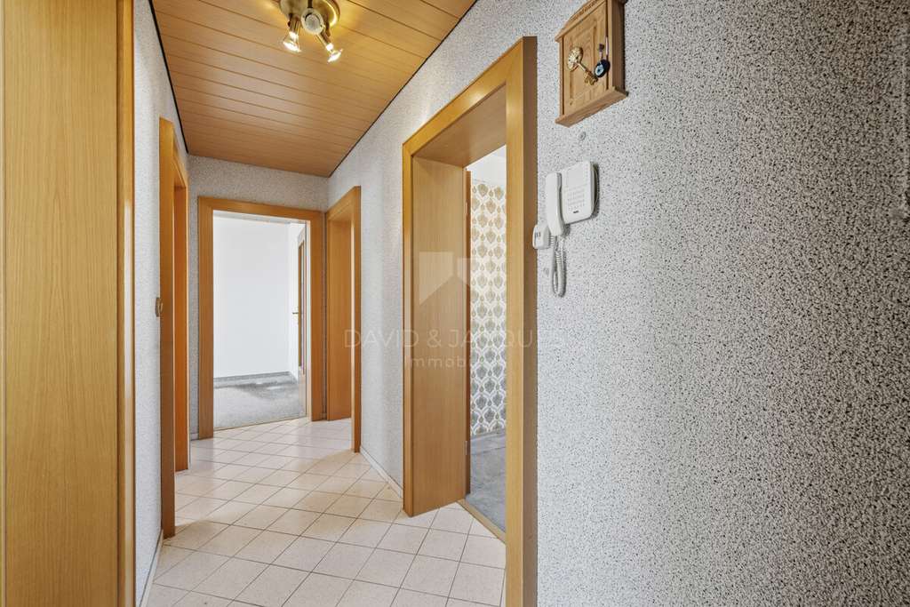 Immobilie in Erding - 3 Zimmer, Balkon, Garage – Wohnchance mit Entwicklungspotenzial in Erding - Bild 4