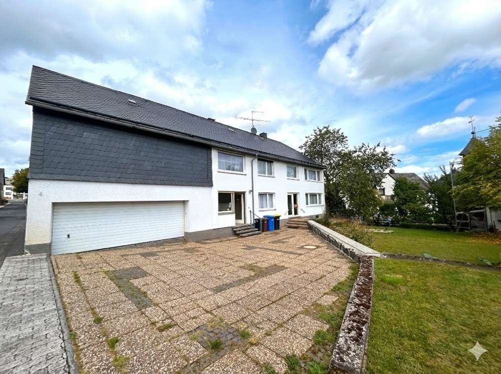 Großzügiges Wohnhaus in Breitscheider Ortsteil mit neuwertigem Dach wartet auf Sie und Ihre Familie!, Lahn Dill Kreis – Bild 2