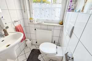 Gepflegte Immobilie in natürlicher Lage mit Garage und Wintergarten! – Stockkämper Weg 54a, 33790 Gütersloh (Kreis) – Vorschaubild 13