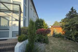 Bezugsfreie 3-Zimmer-Wohnung mit Garten, überdachter Terrasse und Garage in Frankfurt-Fechenheim – 60386 Fechenheim, Frankfurt am Main – Vorschaubild 2