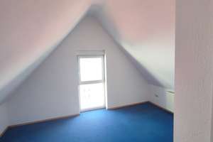 Gemütliche 2,5-Zimmer-Dachgeschosswohnung mit Stellplatz in begehrter Lage von Pfersee-Nord – Leonhard-Hausmann-Str. 45, 86157 Pfersee-Nord, Augsburg – Vorschaubild 10