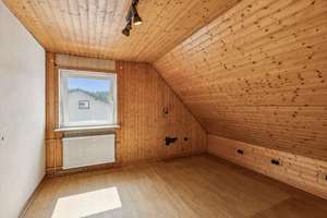 Platz für die Familie – gepflegtes Einfamilienhaus mit Garten und Garage in Mücke / Ober-Ohmen! – Die vollständige Adresse der Immobilie erhältst du vom Anbieter., 35325 Mücke – Vorschaubild 9