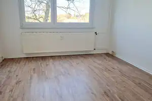 Nur wenige Stufen ins neue Wohnglück - sanierte 3 Zimmer Wohnung mit Balkon und EBK – Birkholzer Weg 8, 39128 Magdeburg – Vorschaubild 10