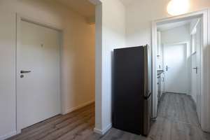 Großes Reihenendhaus mit separatem Wohnkomplex -im Moment vermietet- - 3 Garagen und 3 Stellplätzen – Die vollständige Adresse der Immobilie erhältst du vom Anbieter., 74076 Heilbronn, Heilbronn – Vorschaubild 5
