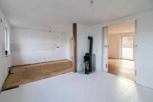 Zukünftiges Familienidyll mit Garten, Garage und Carport in naturnaher Lage – Würzburg (Kreis) – Vorschaubild 3