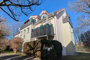 Vermietete 2-Zi.-ETW mit Terrasse und TG – ruhige, grüne Stadtrandlage