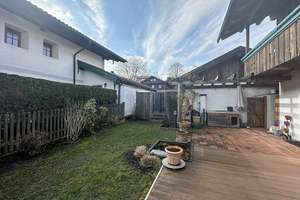 Charmante und vielseitig nutzbare Doppelhaushälfte mit Garten und Garage – Die vollständige Adresse der Immobilie erhältst du vom Anbieter., 83093 Bad Endorf – Vorschaubild 8