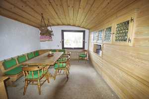 ++RESERVIERT++ Großzügiges Anwesen mit Wohnhaus, Schwimmbad und Stallungen  - Lautertal – Coburg (Kreis) – Vorschaubild 6
