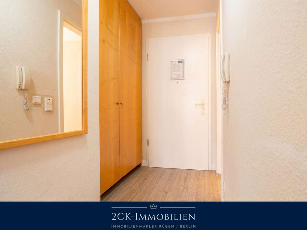 Immobilie in Sellin - Ostsee-Auszeit im Seepark Sellin: Voll möblierte 2-Zimmer-Ferienwohnung mit Loggia inkl. Stellplatz! - Bild 3