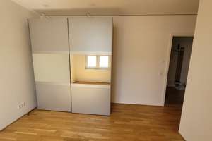 Von Privat: 3-Zimmer-Wohnung mit Balkon und Einbauküche in Mainz-Weisenau nahe Volkspark – Die vollständige Adresse der Immobilie erhältst du vom Anbieter., 55130 Weisenau, Mainz – Vorschaubild 4