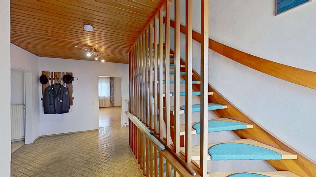 Immobilie in Wathlingen - Wohnklassiker für Familien: 201 m² Wohnfläche, modernisiertes Bad und großer Garten! - Bild 4