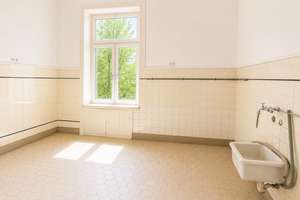 Jugendstil-Grandesse am Innocentiapark:  217 m²,  6,5 Zimmer  &  zwei Balkone in Harvestehude – Die vollständige Adresse der Immobilie erhältst du vom Anbieter., 20144 Harvestehude, Hamburg – Vorschaubild 20