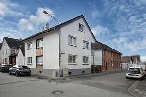 Zweifamilienhaus mit Gewerbe (Schreinerei) in Schaafheim – Die vollständige Adresse der Immobilie erhältst du vom Anbieter., 64850 Schaafheim – Vorschaubild 3