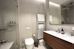 FOUR: Repräsentative Wohnung mit Loggia – 60315 Innenstadt, Frankfurt am Main – Vorschaubild 3