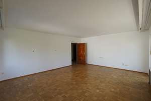 Charmante 2,5-Zimmer-Wohnung mit viel Licht und zwei Balkonen – Die vollständige Adresse der Immobilie erhältst du vom Anbieter., 81735 Waldtrudering, München – Vorschaubild 4