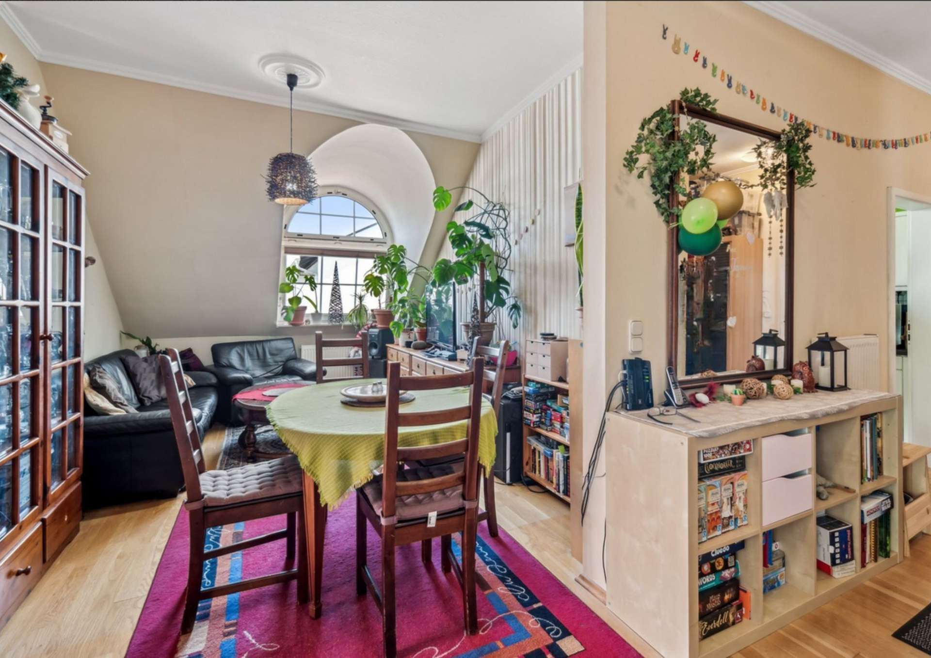 Immobilie in Rüdesheim am Rhein - Zentrale aber ruhige Lage: Attraktive Eigentumswohnung mit Balkon & Tiefgaragenplatz - Bild 9