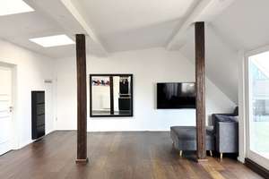 Exklusive Dachgeschosswohnung mit zwei Balkonen in zentraler Lage – Choriner Straße 51, 10435 Prenzlauer Berg, Berlin – Vorschaubild 2