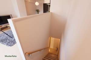 Charmante 2-Zimmer-Wohnung mit Pkw-Stellplatz – Haller str.  xx, 74189 Weinsberg – Vorschaubild 1