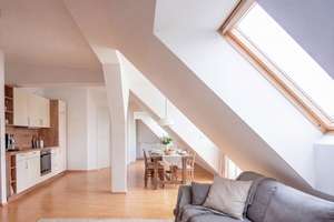 Charmante Wohnung mit Balkon in ruhiger Lage