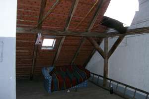 Ausbaubares Dachgeschoß mit alleinigem Garten am Bach/Stellplätze--EIN TRAUM mitten in Oberhausen – Die vollständige Adresse der Immobilie erhältst du vom Anbieter., 86156 Links der Wertach-Süd, Augsburg – Vorschaubild 8