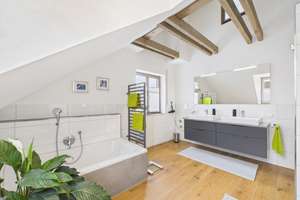 Wohlfühloase mit Gartenidylle: Modernisiertes Haus mit Einliegerwohnung, Doppelgarage und PV-Anlage – Die vollständige Adresse der Immobilie erhältst du vom Anbieter., 84137 Vilsbiburg – Vorschaubild 14