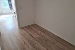 Helle 3-Zimmer-Wohnung direkt in der Göttinger Innenstadt – für WG, Paare & Berufstätige – Johannisstraße 6, 37073 Innenstadt, Göttingen – Vorschaubild 3