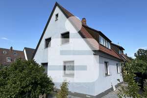 Klein, fein und voller Möglichkeiten...gemütliche DHH mit 308m² Grundstück in Alterlangen