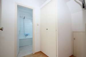 Helles Dachgeschoss-Apartment Bogenhausen, ruhig gelegen – attraktive Kapitalanlage mit 4,5 % BME – 81677 Parkstadt, München – Vorschaubild 11