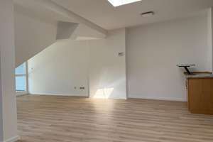 Charmante lichtdurchflutete 3-Zimmer Dachgeschosswohnung in Berlin-Tempelhof – Blumenthalstr. 5, 12103 Tempelhof, Berlin – Vorschaubild 6