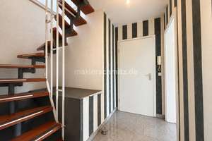 WOHNEN AUF ZWEI EBENEN - 4-ZIMMER-MAISONETTE MIT BALKON UND STELLPLATZ! – 41238 Mülfort, Mönchengladbach – Vorschaubild 2