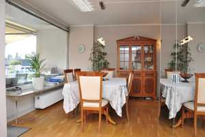 Familien aufgepasst: Wunderschöne 4. Zi.-Wohnung mit Sonnenbalkon und Lift – Düsseldorf – Vorschaubild 3