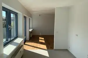 In Düsseldorf: Hochwertige Wohnung mit drei Zimmern und Balkon – Kronprinzenstraße 82-84, 40217 Düsseldorf – Vorschaubild 3