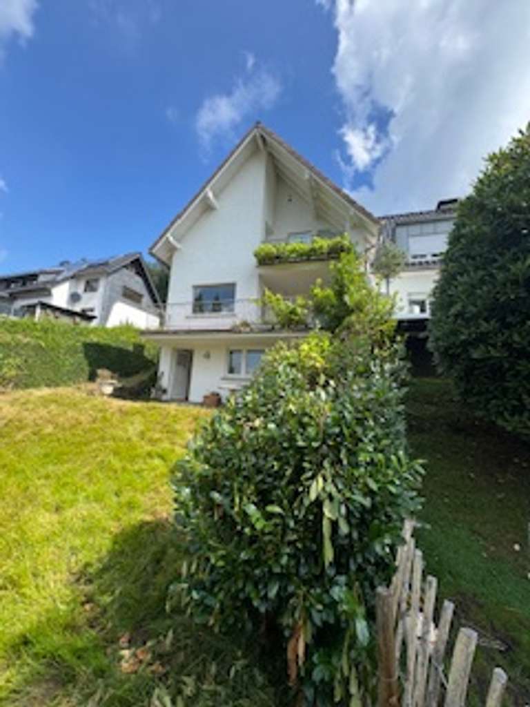 Immobilie in Engelskirchen - Engelskirchen, solide DHH in sonniger, sehr guter Aussichtslage und hohem Wohnwert - Bild 0