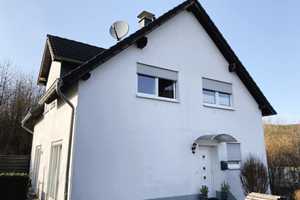 Modernes Einfamilienhaus mit Einliegerwohnung in Gummersbach-Karlskamp – Oberbergischer Kreis – Vorschaubild 1
