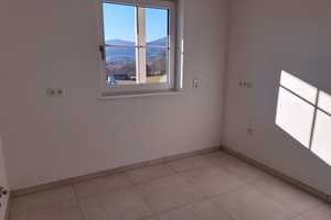 Erstbezug: Geräumiges, exklusives 7-Zimmer-Reihenendhaus mit geh. Innenausstattung – Deggendorf (Kreis) – Vorschaubild 8