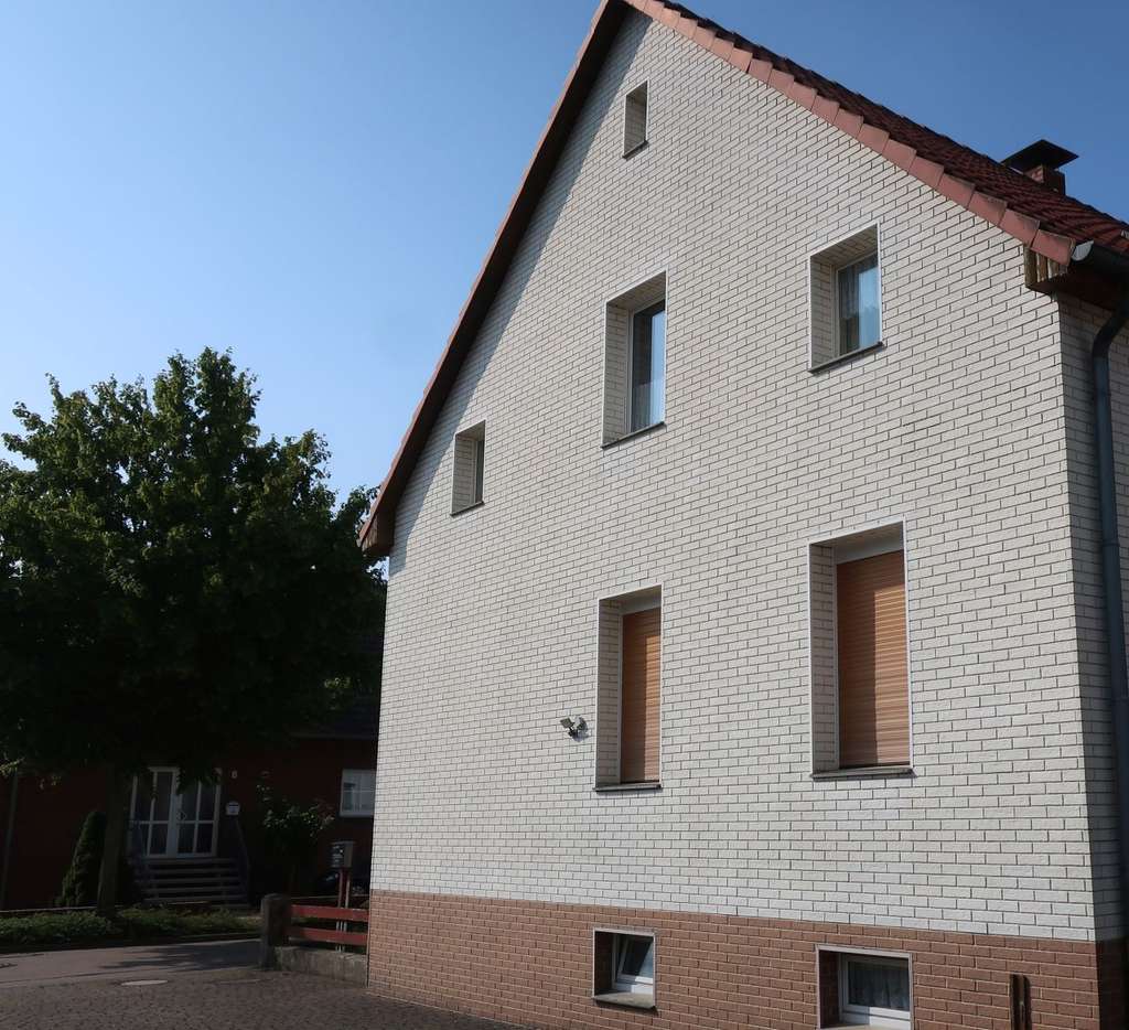 Immobilie in Hameln - Attraktives Anlageobjekt mit Vorder- und Hinterhaus auf großzügigem Grundstück in Groß Hilligsfeld - Bild 3