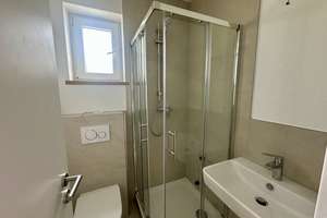 Modernes Wohnen nach Sanierung – 2-Zimmer-Wohnung mit neuer Einbauküche – Wartbergstraße 17, 74072 Heilbronn, Heilbronn – Vorschaubild 4