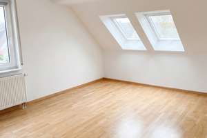 4-Raum Maisonette-Traum - Tageslichtbad mit Dusche und Wanne, Süd-Balkon, Galerie, Einzelgarage – Topasstraße 85, 4319 Engelsdorf, Leipzig – Vorschaubild 10