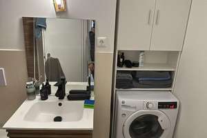 Seltenheit: 2-Zimmer mit  gr. Balkon und offener EBK in begehrter Lage Bogenhausen – 81927 Oberföhring, München – Vorschaubild 9