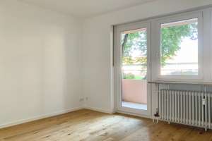 Großzügige 1-Zimmer-Wohnung München-Altperlach – Die vollständige Adresse der Immobilie erhältst du vom Anbieter., 81737 Altperlach, München – Vorschaubild 2