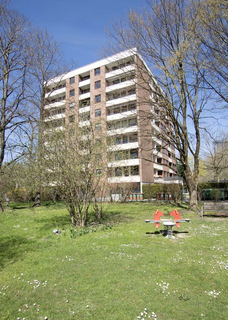 Provisionsfrei und Preis VB! 4,5 Zimmer Wohnung in Pfersee direkt an der Wertach
