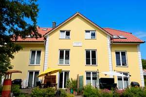 Moderne 2-Zimmer-Wohnung am Kurpark – nur wenige Gehminuten zum Strand! 2 Zi., ca. 48m² Wfl+ Stellp. – Die vollständige Adresse der Immobilie erhältst du vom Anbieter., 17509 Lubmin – Vorschaubild 2